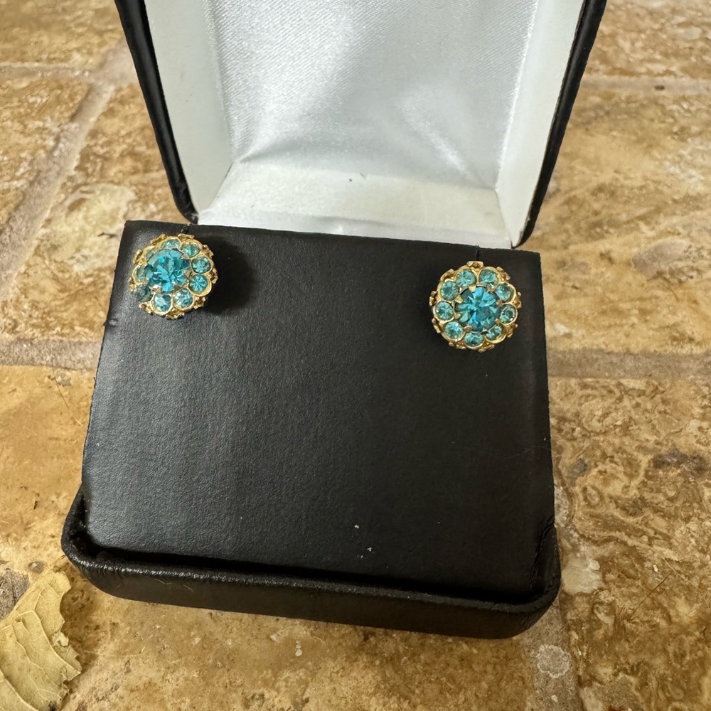 Vintage Aqua Crystal Cluster Stud Earrings – Old Hollywood Glam